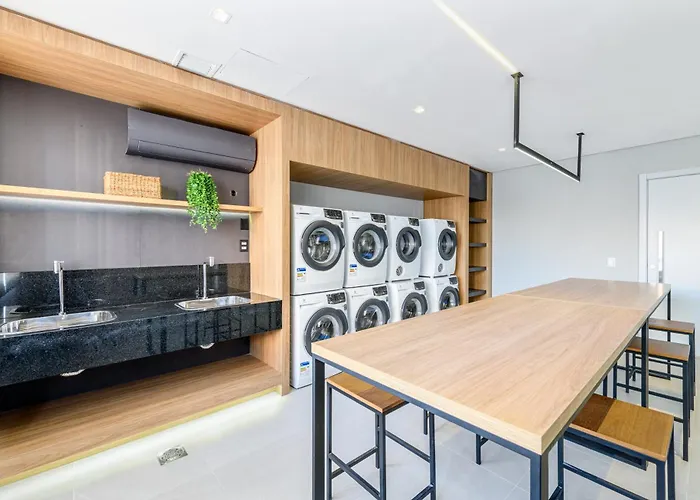 Charlie Connect Puc Apartment